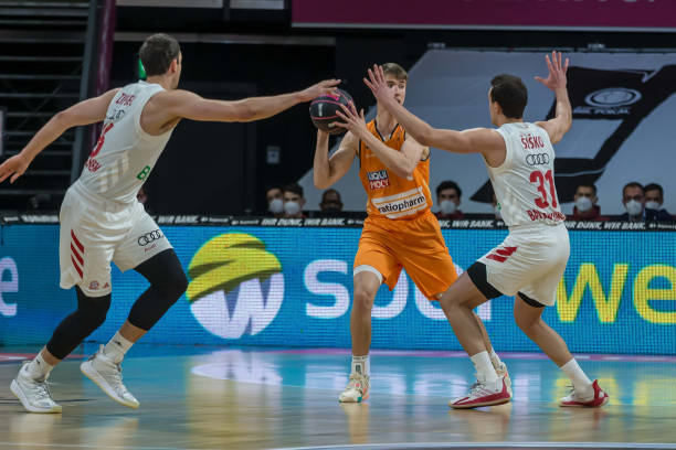 执教表现堪 执教表现堪